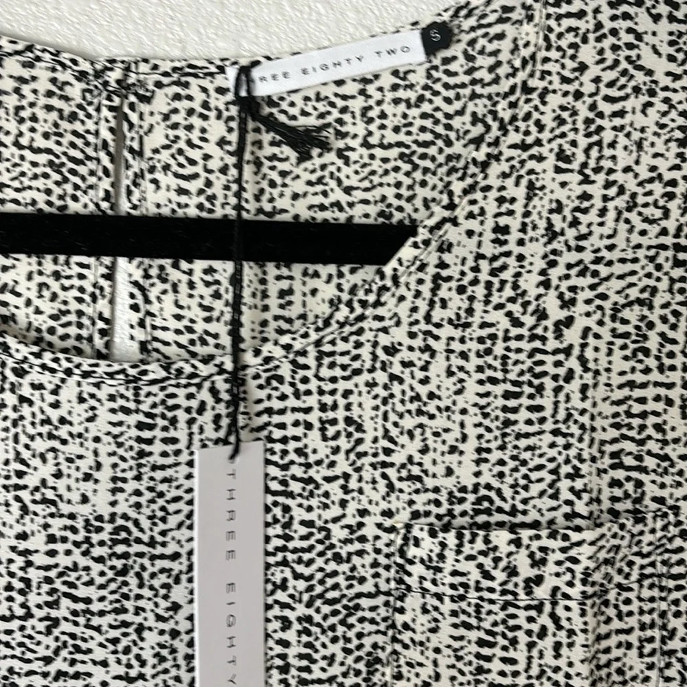 Three Eighty Two Owen Pocketed Tee Small Black and White - Picture 7 of 7